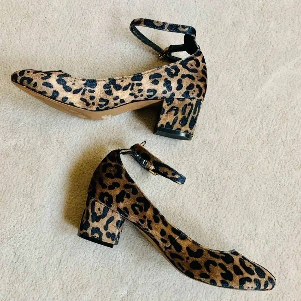 Steven by Steve Madden Vassie Ankle Pump, Animal Prints, 8.5